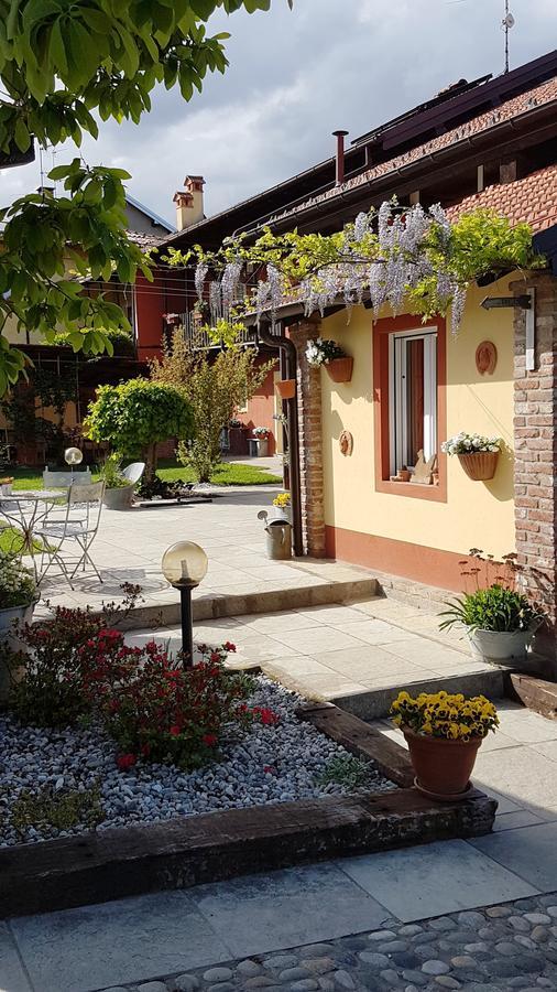 B&B La Cascina Di Monia E Mario Borgo Ticino Exterior foto