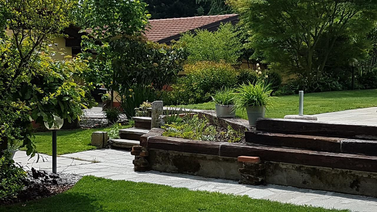 B&B La Cascina Di Monia E Mario Borgo Ticino Exterior foto